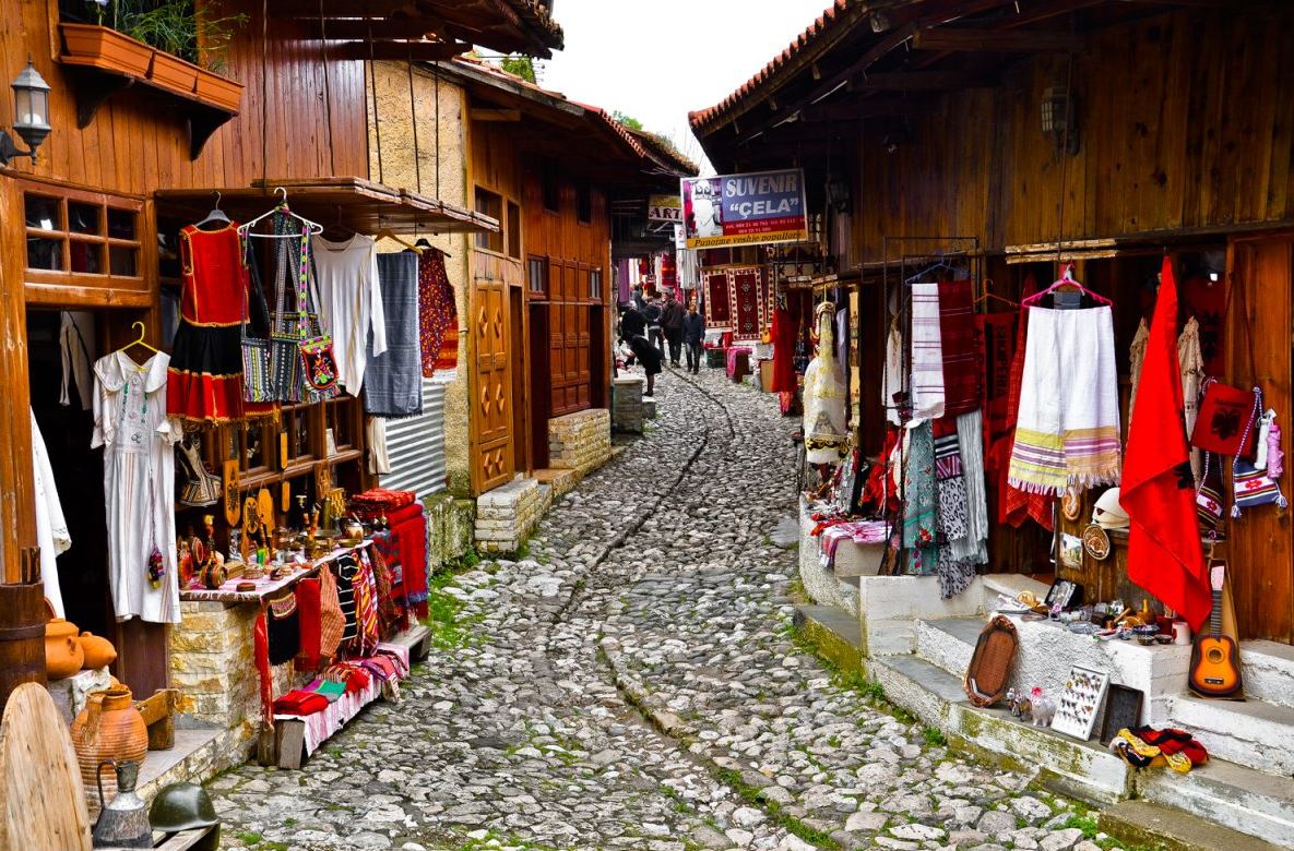 Turizmi në rritje edhe në vjeshtë, në tetor 9.3 për qind më shumë të huaj